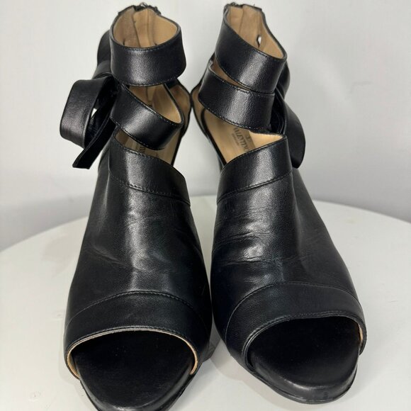 Valentino Open-Toe Black Leather Heels w/ Side Bow | Size 40 - Picture 5 of 11
